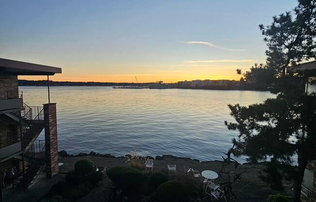 Edgewater Apartments