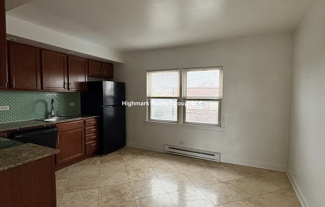 7630 N Milwaukee Ave