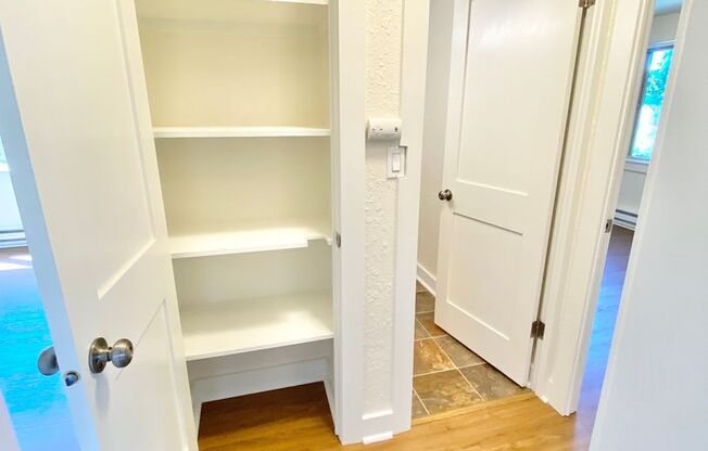2 beds, 1 bath, 750 sqft, $2,545, Unit 204