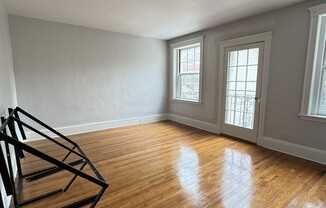 104 STRATHMORE RD