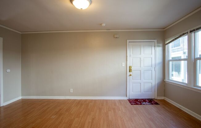 St Johns Bright & Sunny Corner 1-Bed Ready Now!