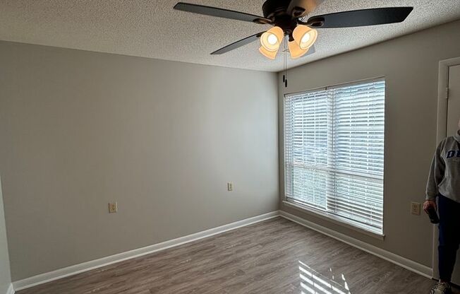 1 bed, 1 bath, 815 sqft, $878, Unit 1006