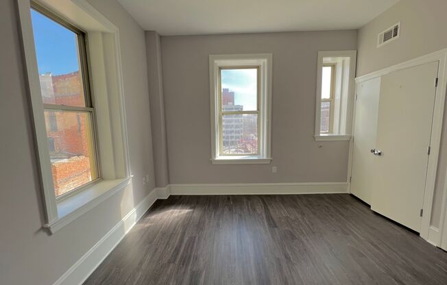 2 beds, 2 baths, 933 sqft, $2,015, Unit 703