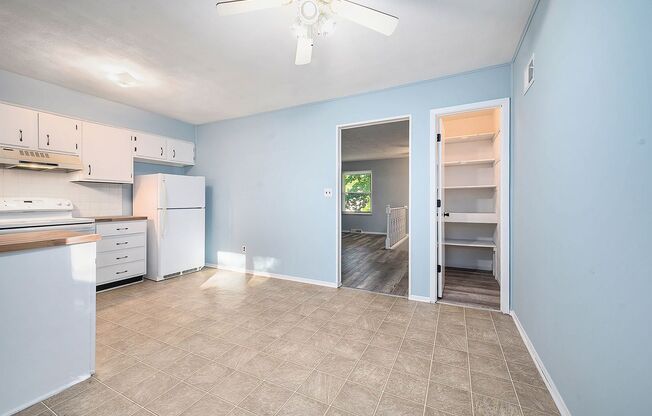 $0 Application Fee In August Huge Independence Duplex With Attached Garage!