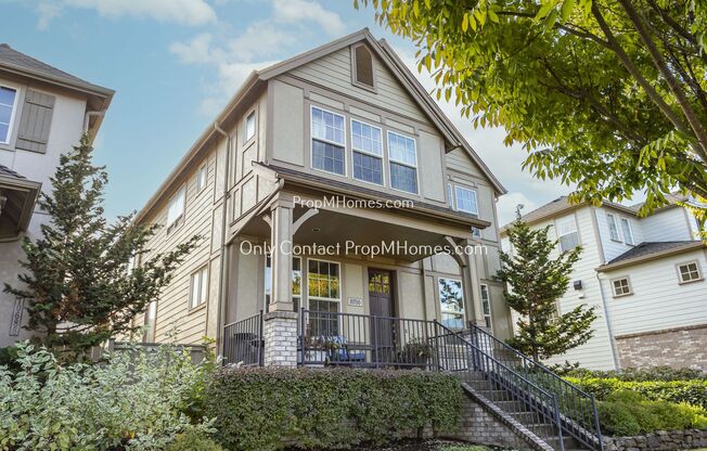 Beautiful Villebois Home with a Hot Tub & Bonus Room! In Wilsonville! New Photos| Video! Tour Today!