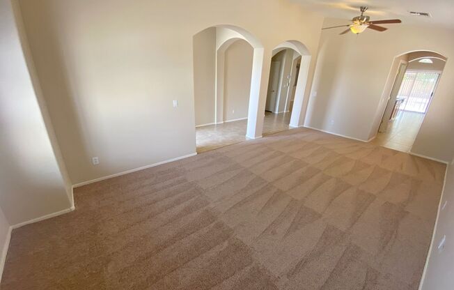 3 Bedroom 2 Bathroom - Windmill Ranch Beauty