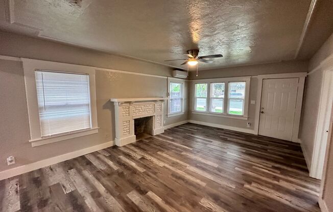 2901 E. Olive Ave.