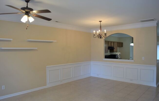 Beautiful Townhome - Great Location