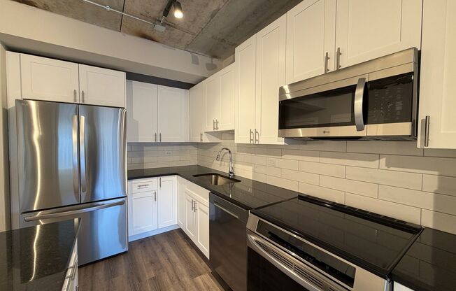 1 bed, 1 bath, 681 sqft, $2,550, Unit 952-309