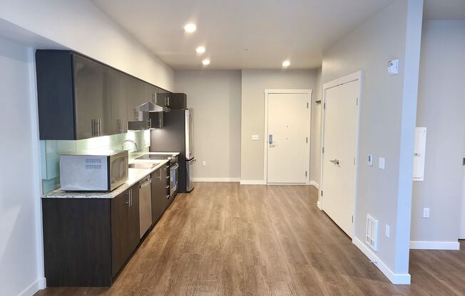 Mira Flats unit #324 Contemporary Open 1Bd/1Ba Condo in Downtown Bellevue - Secured Parking Included!!