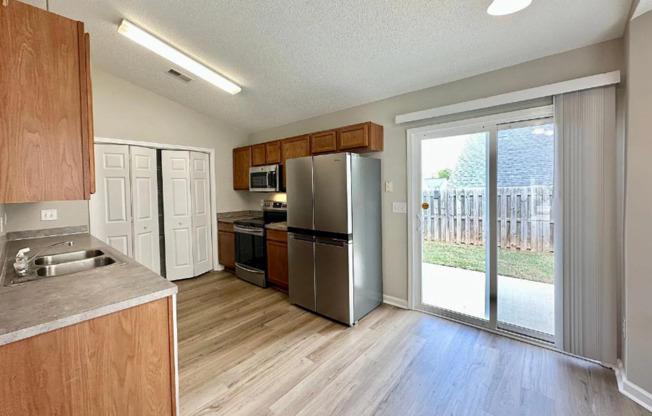 2 beds, 2 baths, $1,795