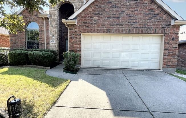 Charming 4-Bedroom Home in McKinney’s Heatherwood Subdivision