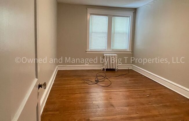 3 beds, 1 bath, $1,650