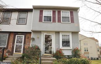 6043 ROWANBERRY DR