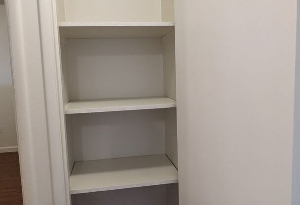 2 beds, 1 bath, 800 sqft, $1,413, Unit 3485-11