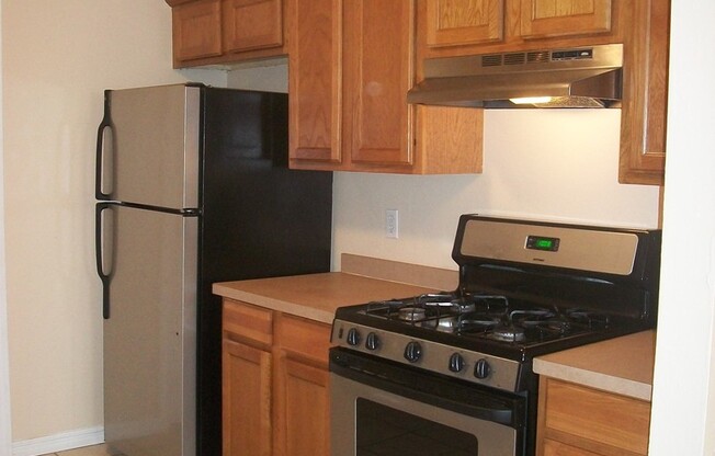 3 Bed 2 Bath 2 Car Garage in College Park Addition