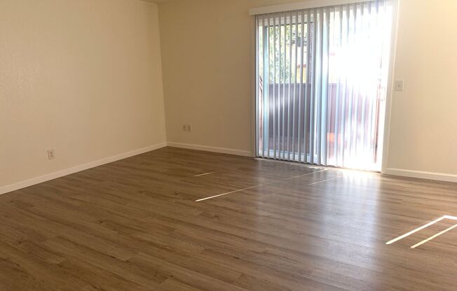 2 beds, 2 baths, 950 sqft, $2,450, Unit 10