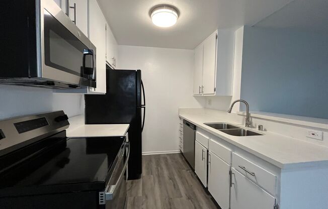 1 bed, 1 bath, 695 sqft, $1,548, Unit 115