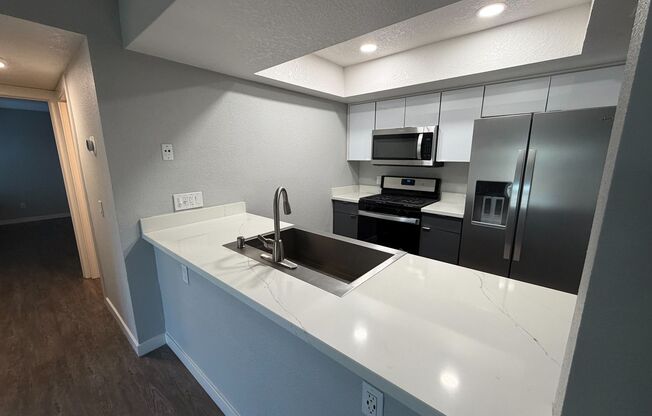 2 beds, 2 baths, 980 sqft, $2,650, Unit H103