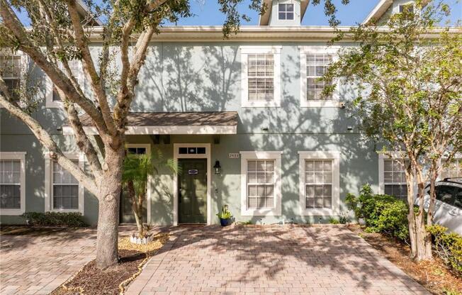 4 beds, 2 baths, 1,400 sqft, $2,500