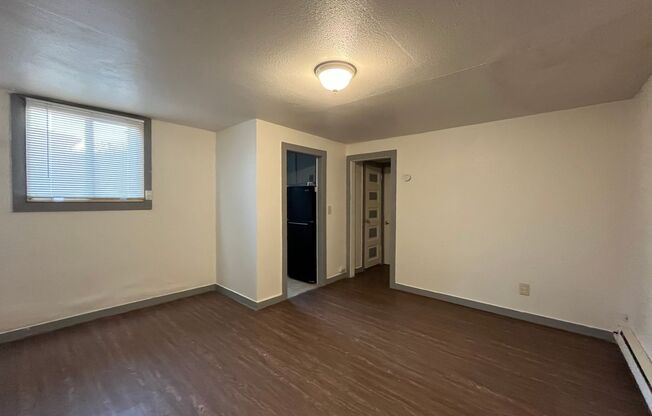 1 bed, 1 bath, 340 sqft, $845, Unit 18