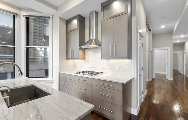 132 BOYLSTON ST