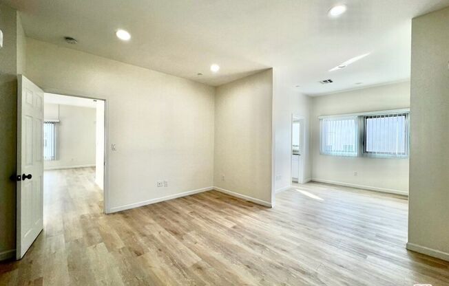 3 beds, 3.5 baths, 1,920 sqft, $4,995, Unit 103