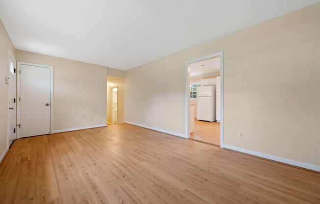 Charming 4 Bedroom, 2 Bath Home in Great Garner Location Available NOW