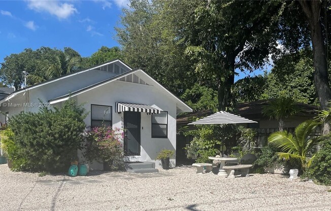 5504 NW 3 AVE