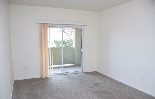 3 beds, 2 baths, $1,650