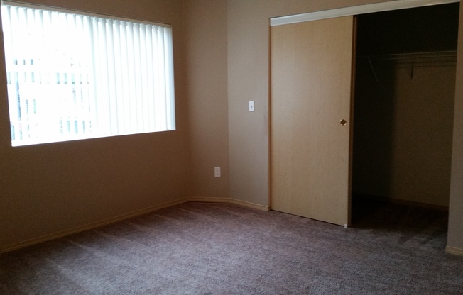 1 bed, 1 bath, 785 sqft, $1,380, Unit 1043