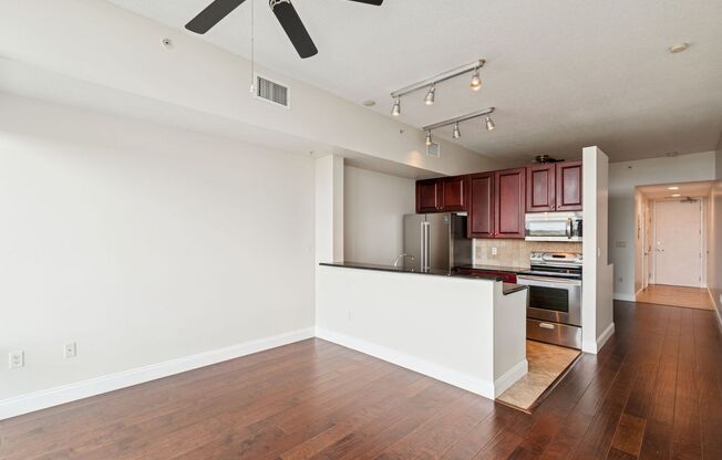 1 bed, 1 bath, $1,795, Unit Unit #808