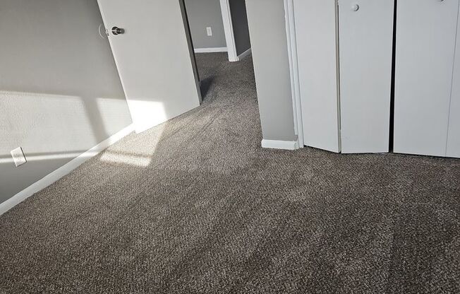 2 beds, 1 bath, 750 sqft, $1,070, Unit B01 1008 17