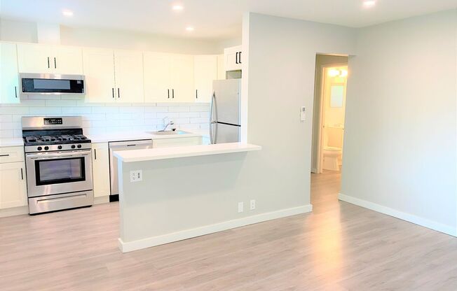 1 bed, 1 bath, 500 sqft, $2,199, Unit 52