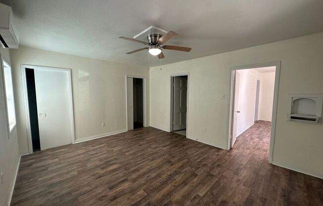 1 bed, 1 bath, 720 sqft, $695, Unit Front