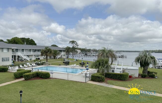 Renovated Waterfront Condo in Fort Walton Beach