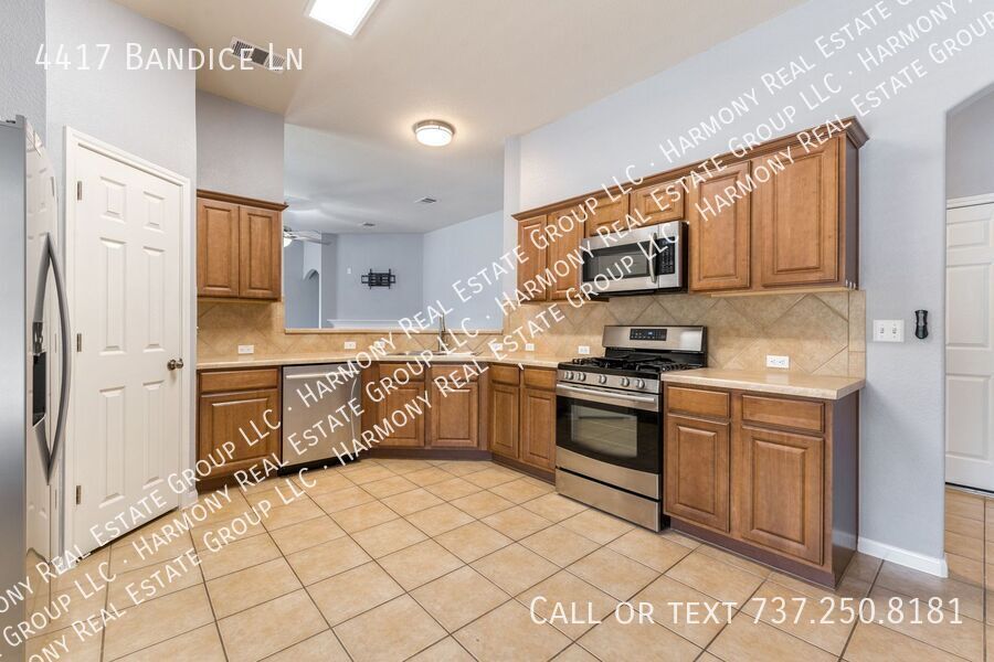 4417 BANDICE LN