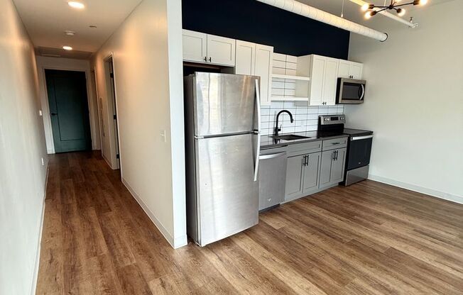 1 bed, 1 bath, 635 sqft, $1,650, Unit Unit 212