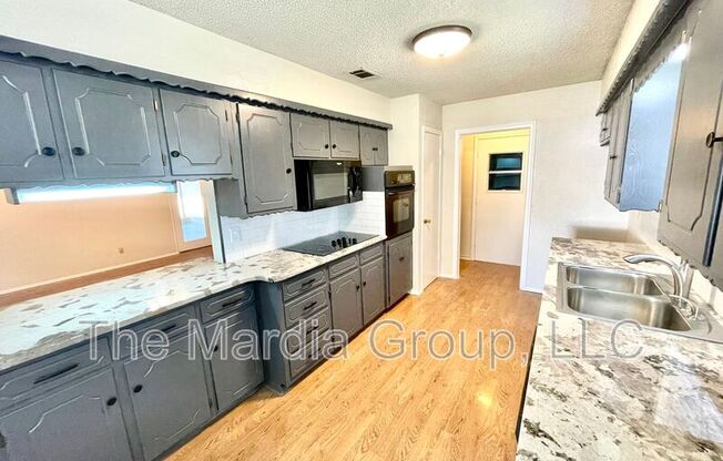 818 WORCESTER