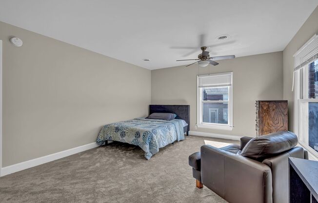 1 bed, 1 bath, $1,300