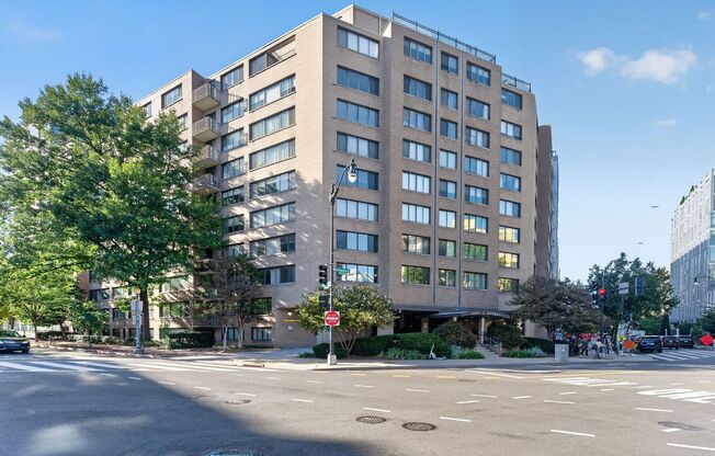 Studio, 1 bath, $2,125, Unit Unit 710