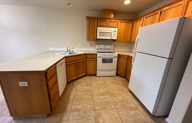 2 beds, 2.5 baths, $1,950