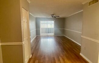 2 beds, 1 bath, $1,295