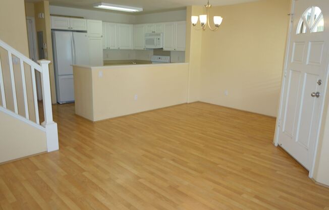 Wonderful 3 BD/2.5 BA Townhouse in Ewa Beach!!!