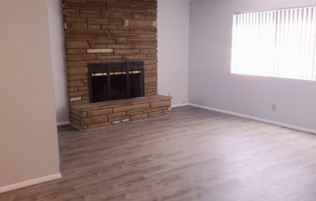 Renovated - 2 Bedroom 1 Bath with garage and yard - Near Uptown