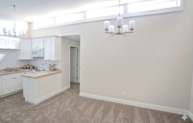 2 beds, 1 bath, 1,050 sqft, $2,700, Unit 60-6