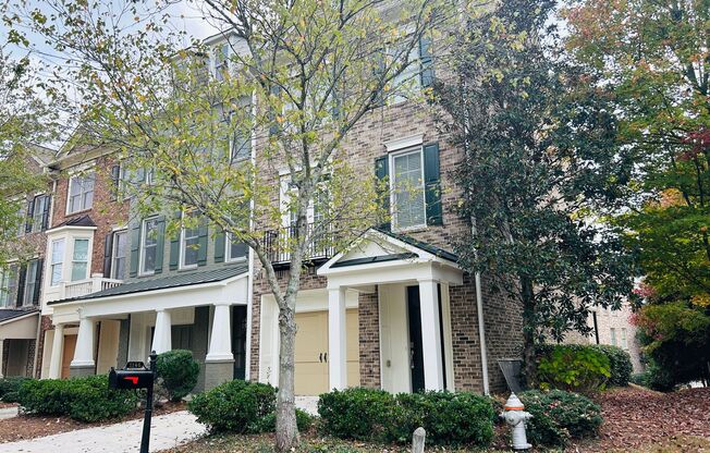 Beautiful townhome! 1 car garage, sunroom, glass shower, soaking tub, large room, kitchen w/island!