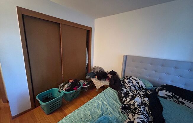 1 bed, 1 bath, $1,015, Unit 9
