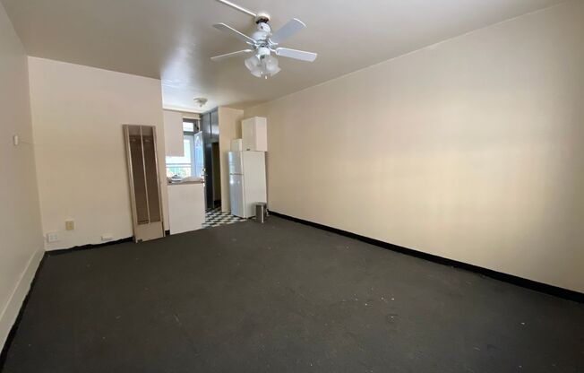 Studio, 1 bath, $795, Unit 3