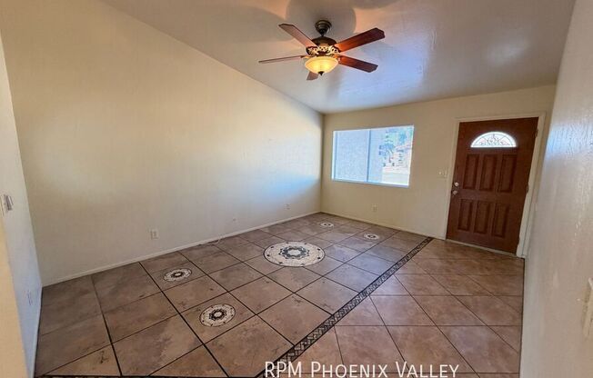 1421 N SALIDA DE SOL